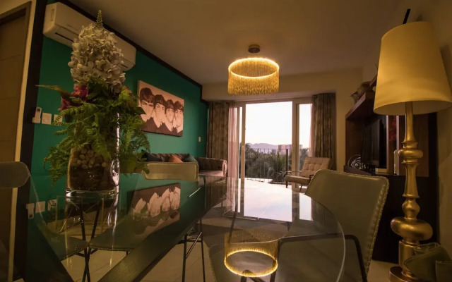 Niza Five Luxury Beach Apartments