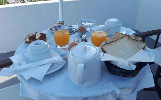 Paradisos Oia