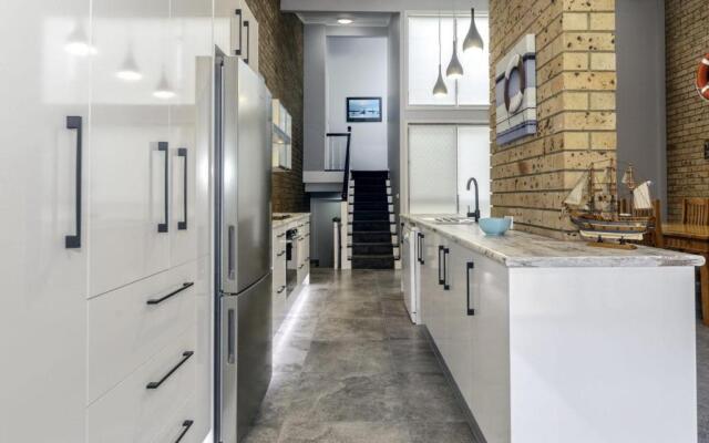 Bay Parklands, 4/2 Gowrie Avenue