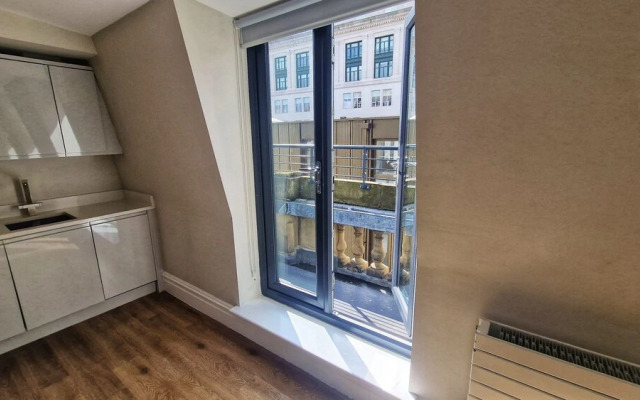 iStay Liverpool 1 Water Street Apartments