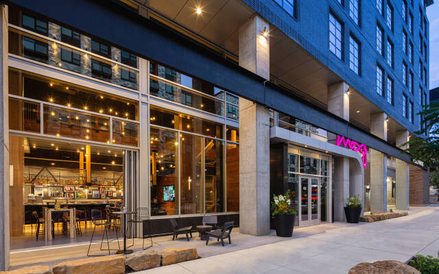 Moxy Minneapolis Downtown