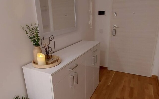 Apartment Borovje-river View 4 Stars