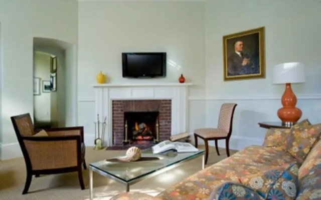 The Vanderbilt, Auberge Collection