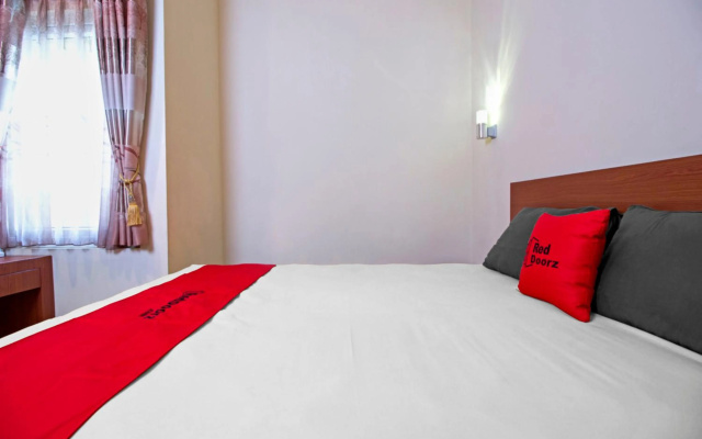 RedDoorz near Trans Studio Mall 2 – Guest Rooms – Bandung