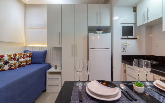 Just a few Steps From Copacabana Beach Pf512