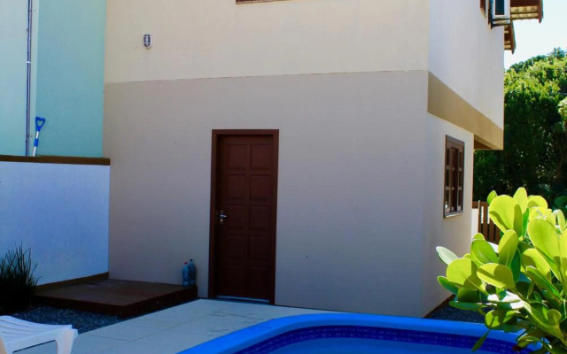 Sobrado com piscina em Mariscal Rutilio N125