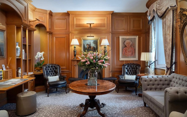 47 Park Street - Grand Residences by Marriott