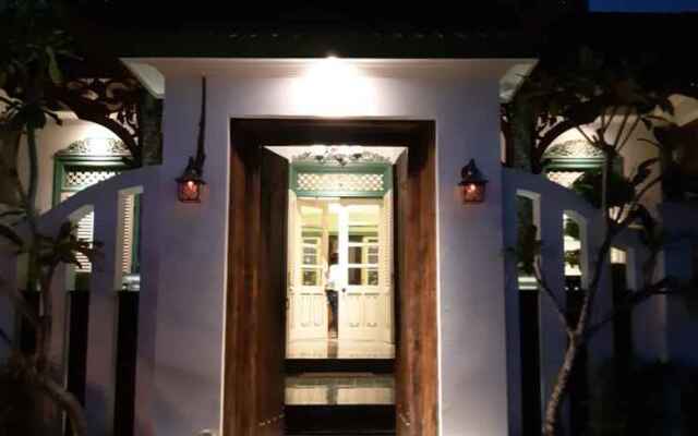 Rumah Jawa Guest House (Syariah)