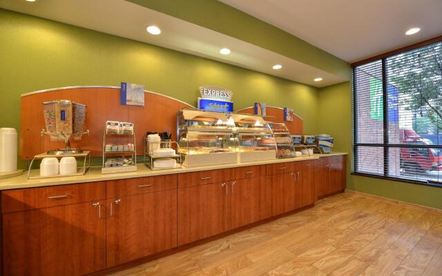 Holiday Inn Express New York - Manhattan West Side by IHG