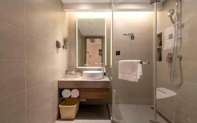 Home Inn West Lake Yan'An Road Longxiang Metro Station