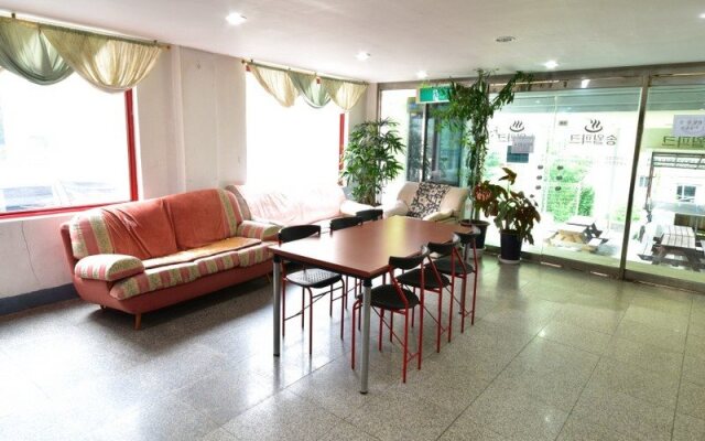 Goodstay Songwal Park