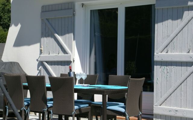 Villa With Private Swimming Pool, Trampoline, Côte D'azur