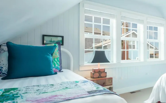 Seaside Vacation Homes