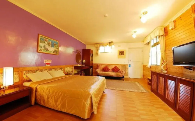 shinmingshan holiday inn