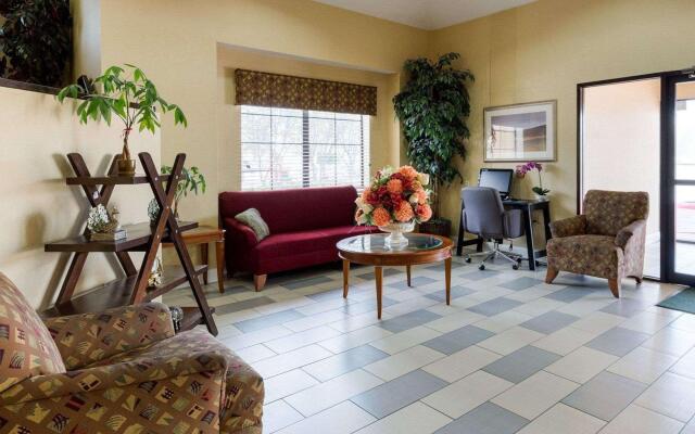 Quality Inn Baytown - Houston East
