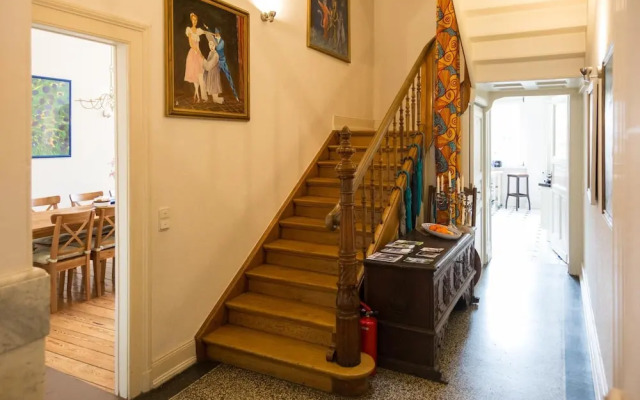 Blues & Chutney Bonn Bed & Breakfast