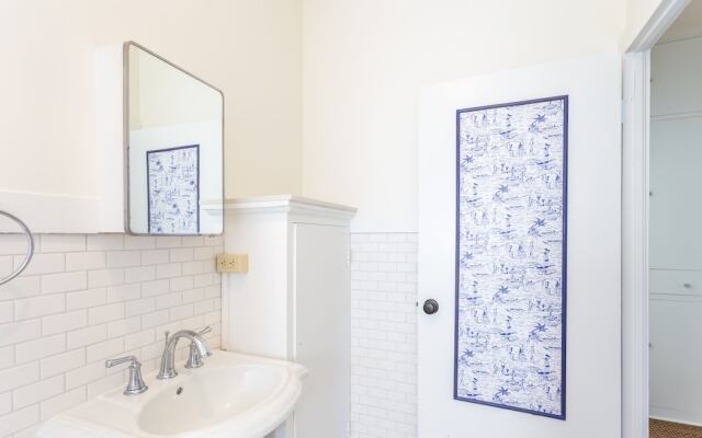 3615 Leahi Ave House 4 Bedrooms 2 Bathrooms Home