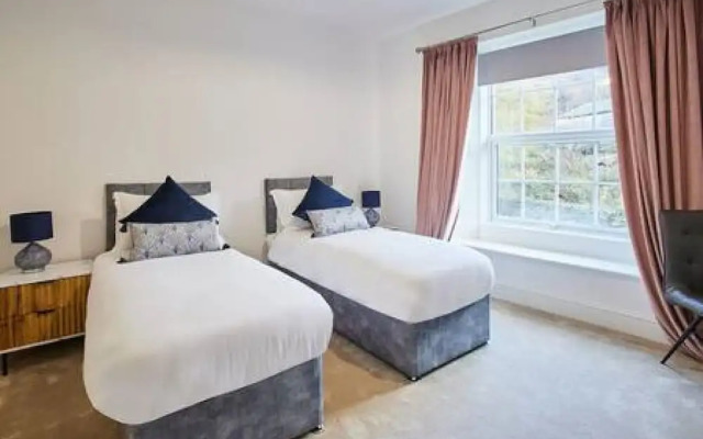 Host Stay South View