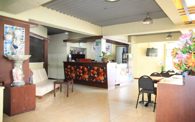 Pandu Lakeside Hotel Parapat - Toba Lake