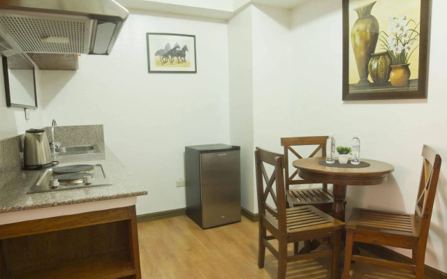 Isabelle Royale Paranaque