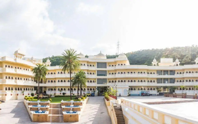 Labh Garh Palace