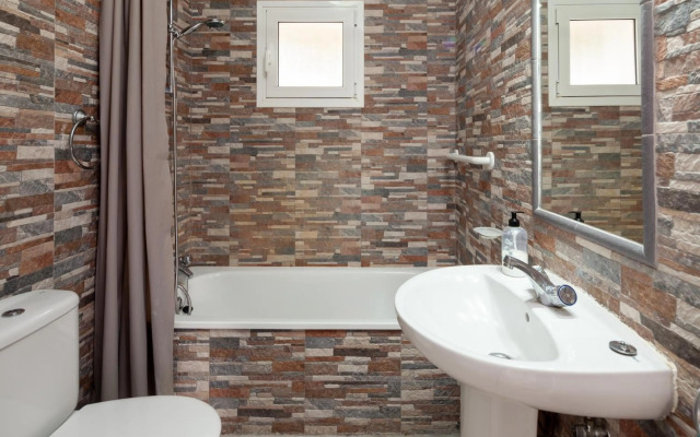 Bright spacious 1 bed apartment