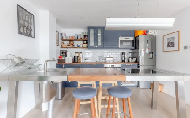 Contemporary 2 Bedroom Apartment in Bermondsey