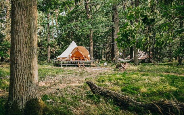 Glamping Černická obora