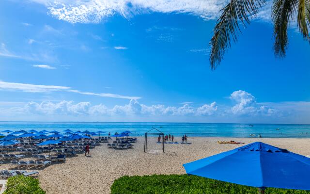 The Reef Playacar Beach Resort & Spa