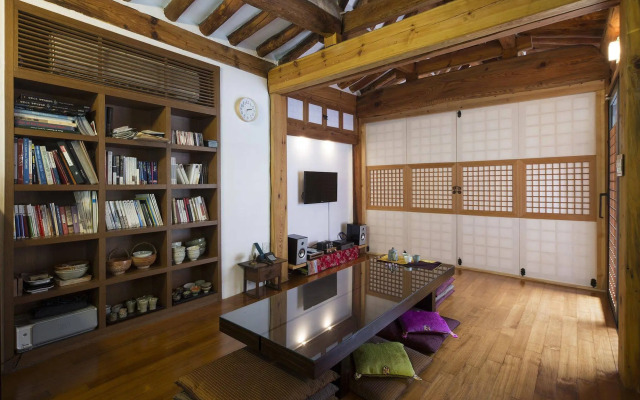 Xiwoo Hanok Guesthouse