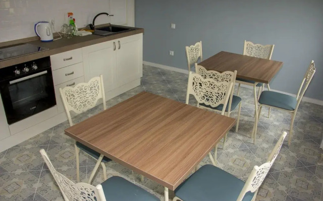 Hostel - Guest House Meyman