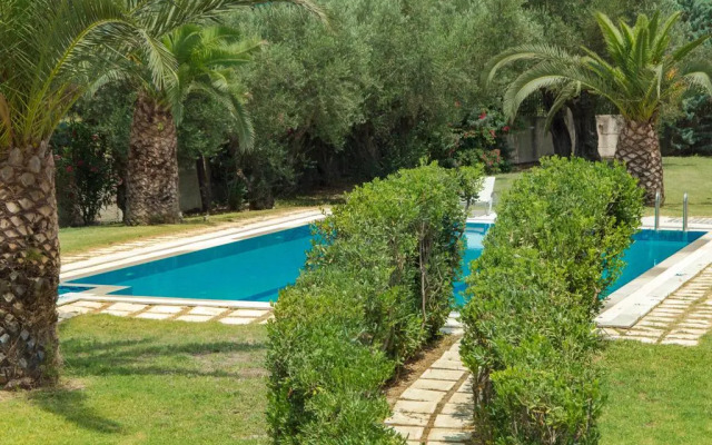 Leone Luxury Villas