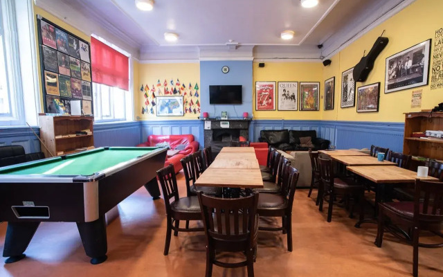 Kinlay House Hostel