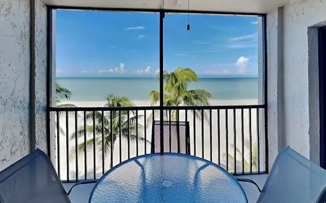 Seaside 4 by Distinctive Beach Rentals