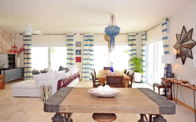 Casa la Mera Mora by Skyrun