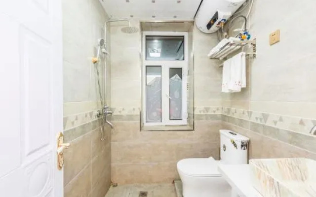 Lao Dongbei Inn (Xuexiang National Forest Park Store)