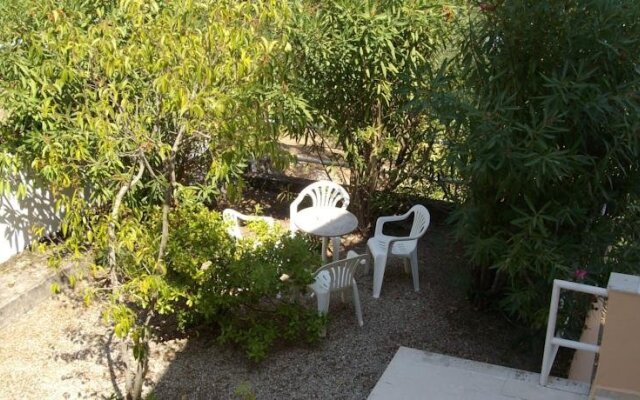 Spiros Apartments