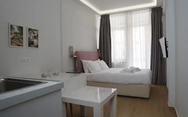 Tip Top Suites