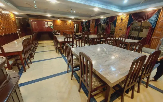 Parkway Hotel