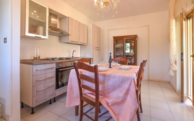 Stunning Home in Acireale With Wifi and 3 Bedrooms