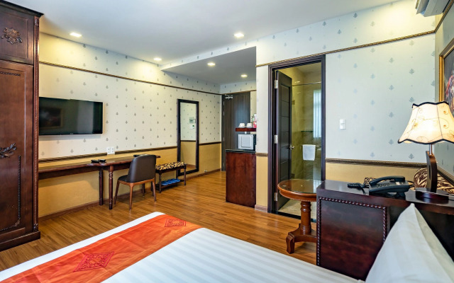 Collection O Emerald Luxury Apartment - Near SECC