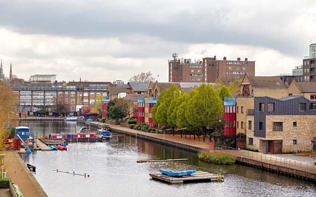 Lexicon Book House Apartments