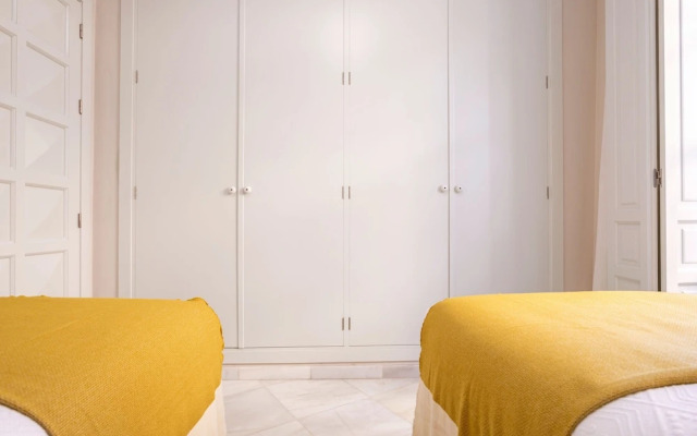 Genteel Home Palacio Abades Terrace