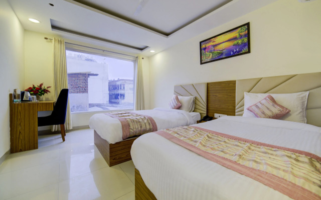 Hotel D'Capitol- Delhi Airport