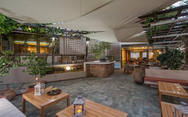 Civitel Akali Hotel