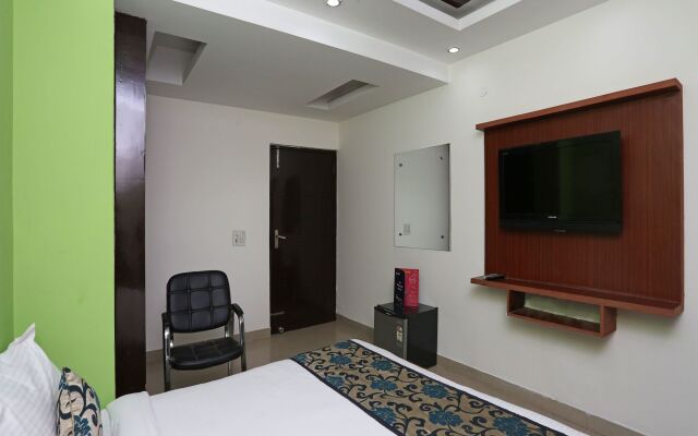 Kehar Palace by OYO Rooms