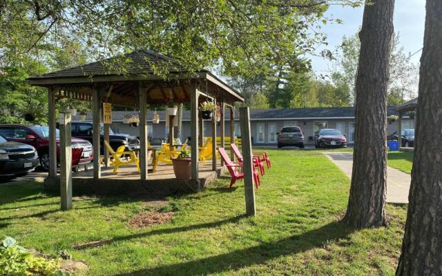 Wasaga Beach Inn And Cottages