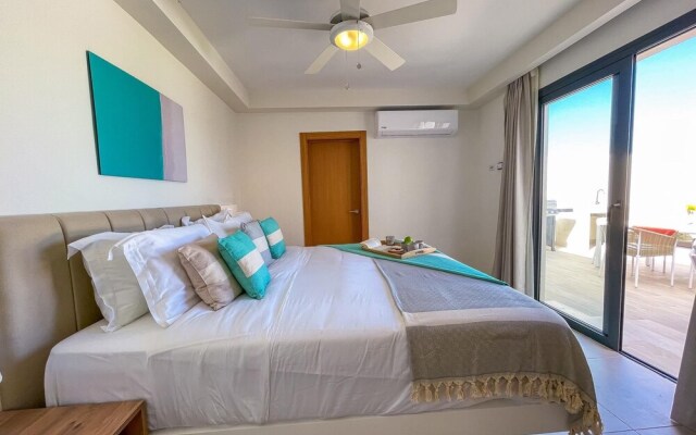 Super Chic and new Penthouse Steps From the Beach