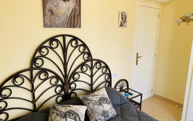 Rosales Oliva Nova Golf AP427