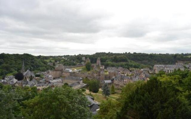 Hôtel particulier Le Mercier de Montigny -Une nuit sur les remparts-